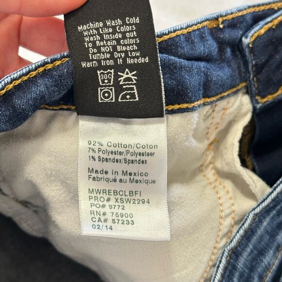 Big Star Low Rise Cut Off Denim Shorts Size 26 - Picture 4 of 8